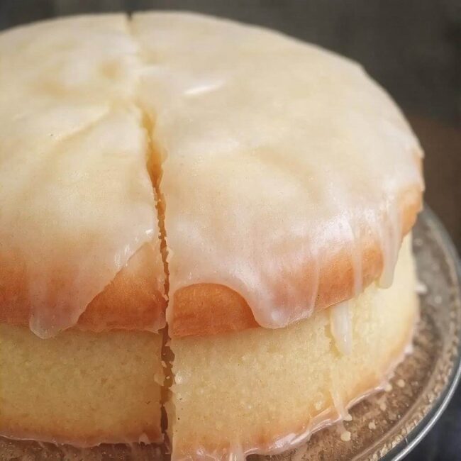 tort z masą cukrową